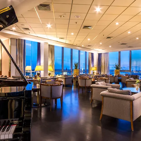 Radisson Blu 4*